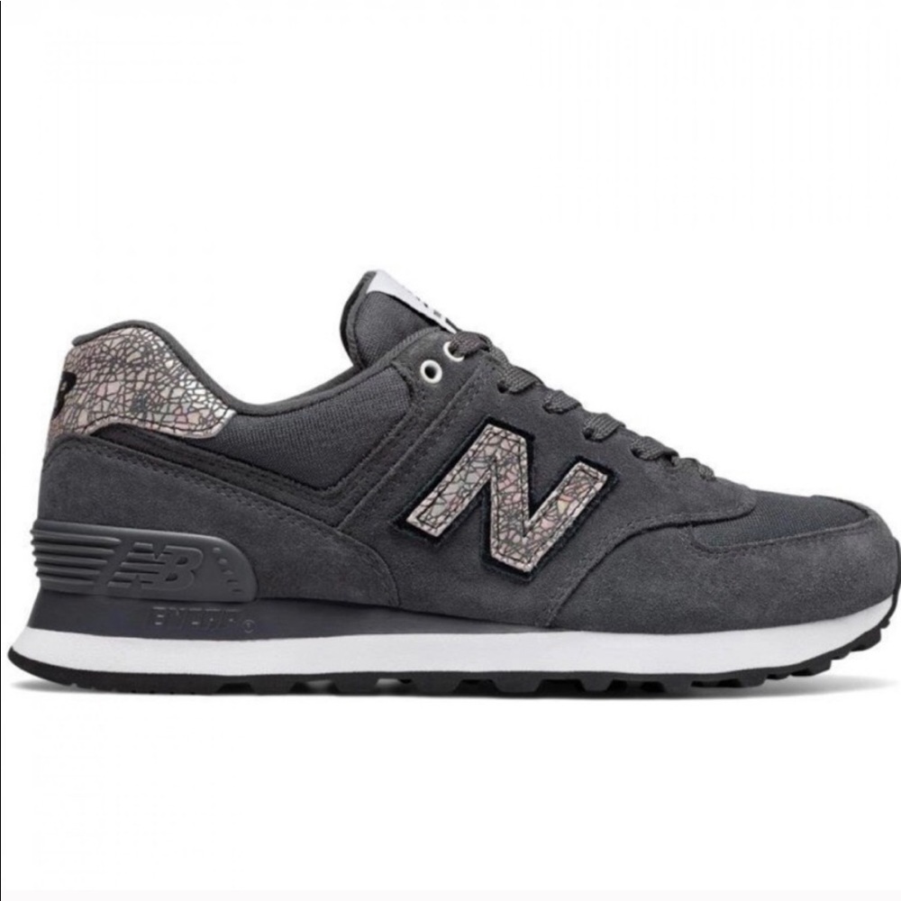 New Balance 574 Women’s Sneakers (Shattered Pearl)